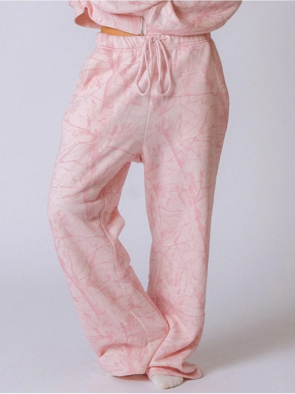 🐮 Paige Lorenze Dairy Boy Pink Bubblegum Camo Straight Leg Sweatpant Size Small